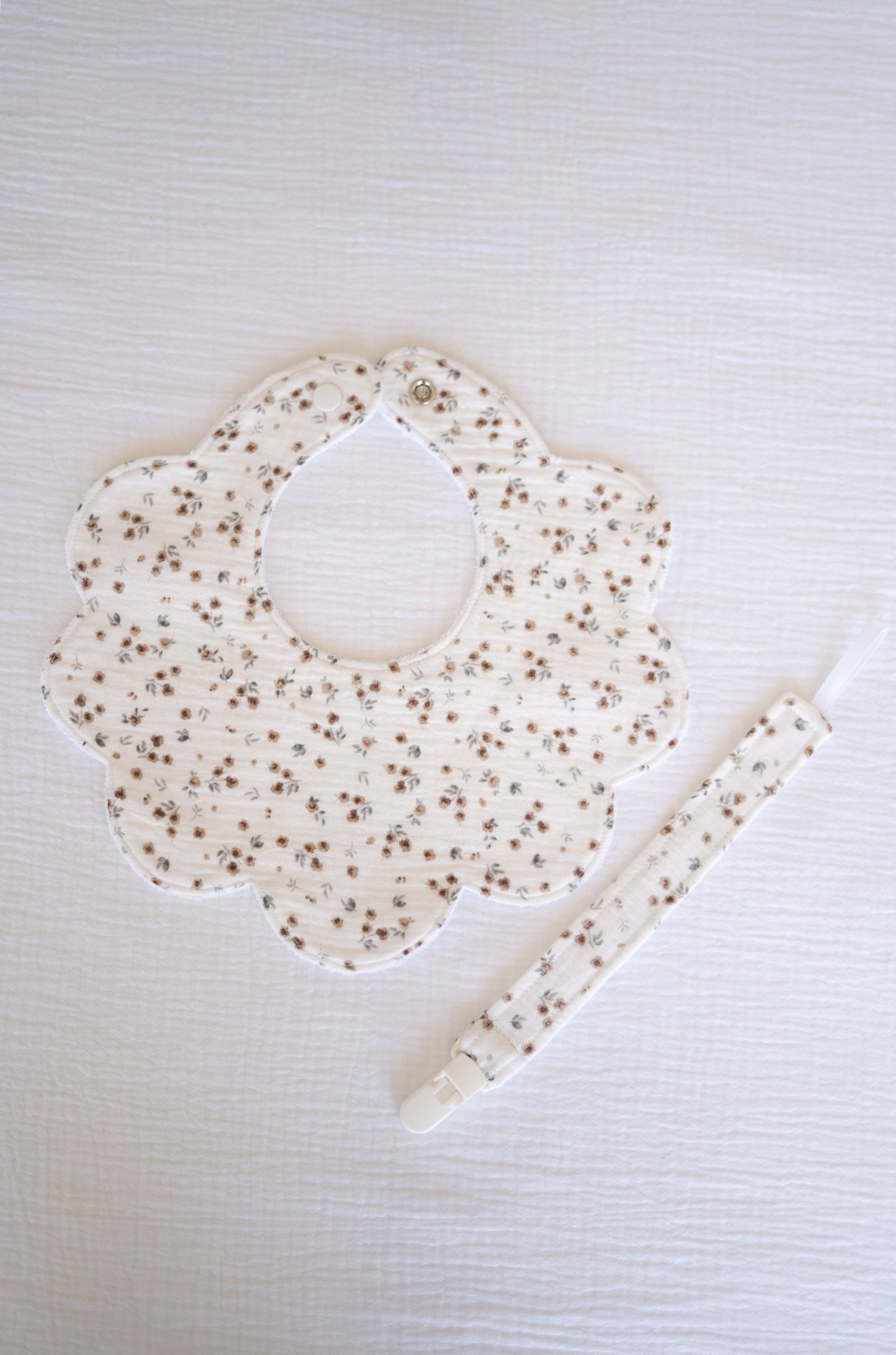 Muslin Flowers Baby Bib