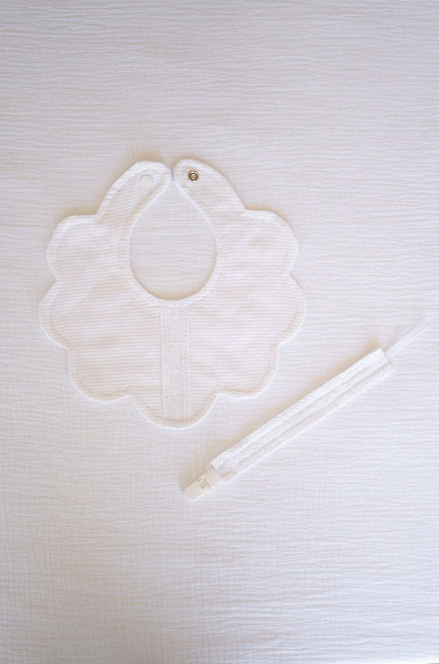 White Broderie Pacifier Holder